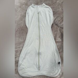 Kyte BABY Soft White Baby Swaddle